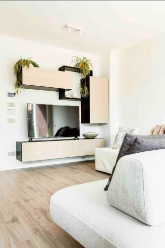 Luxury with Gym near CityLife Metro Portello
