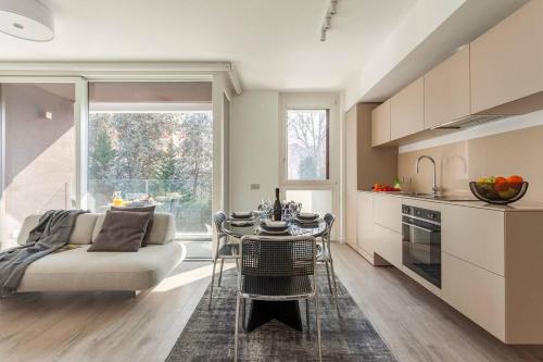 Luxury with Gym near CityLife Metro Portello