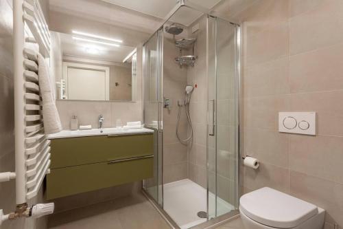 Luxury with Gym near CityLife Metro Portello