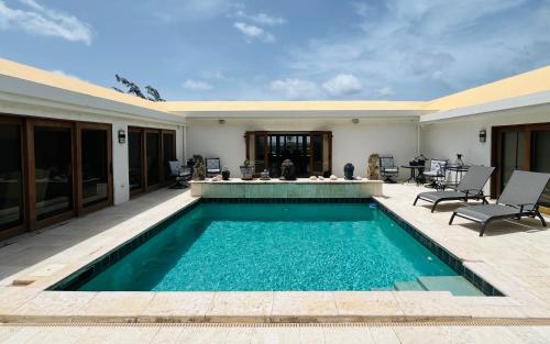 Luxurious Villa Duplex in Quiet East End