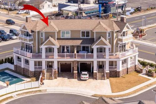 Tòa nhà nơi nhà nghỉ dưỡng tọa lạc