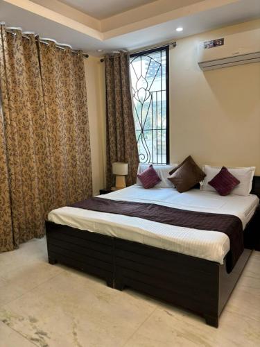Gallery image of Shanti sadan in Noida