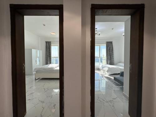 Koupelna v ubytování Entire -1 Bedroom Apartment In Oasis Tower