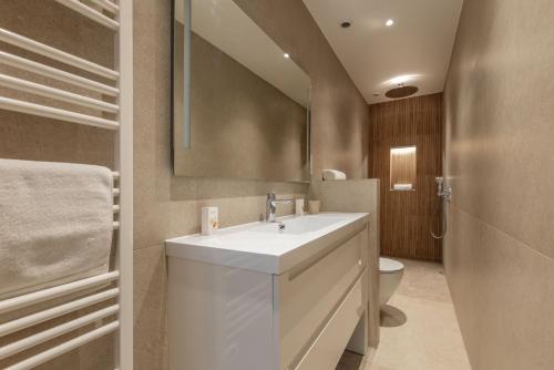 Modern 2 Chambres-TERRASSE-POINTE CROISTTE-PALM BEACH A2B267