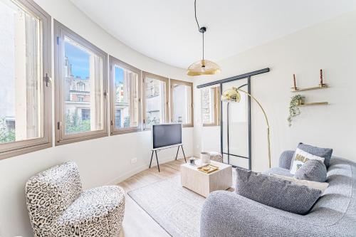 Modern Family Suite with 3 bedrooms and 2 bathrooms for 6 people