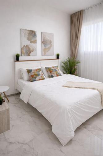 Your Own Cozy Small Unit IS NOT HOLIDAY HOME