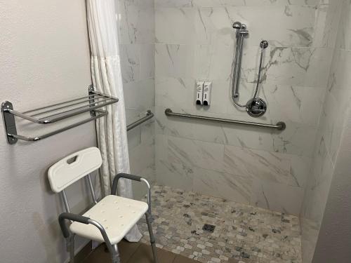 Koupelna v ubytování Red Roof Inn Gastonia