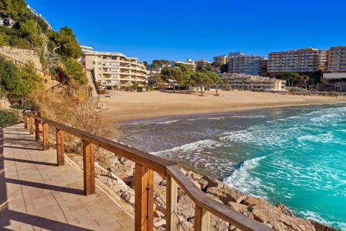 Terraza familiar a 200 m de la playa Cala Crancs