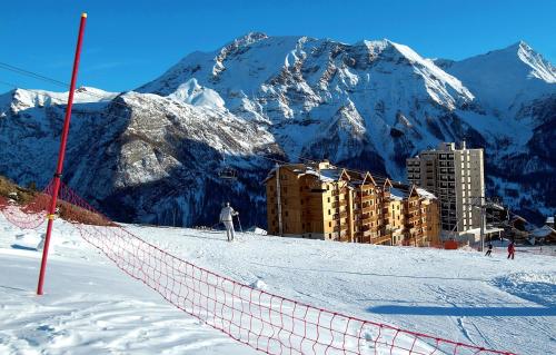 Résidence Odalys Rochebrune Le Vallon semasa musim sejuk