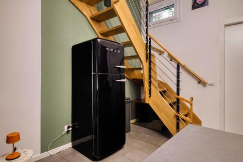 Just Urban Stays - Design Loft 2 Bathrooms and Balcony - 9 min M4 Duomo