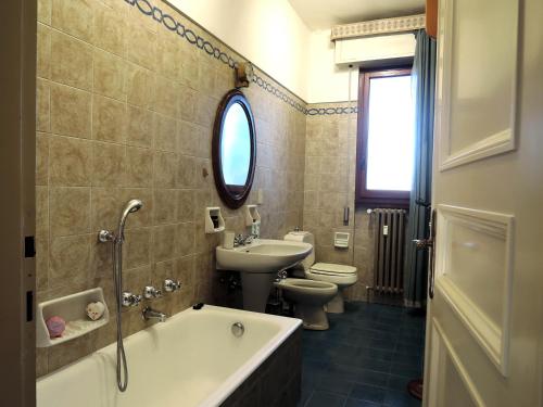 spacious and very bright apartment with view