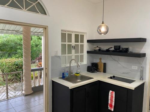 Cuina o zona de cuina de Still Point Guesthouse