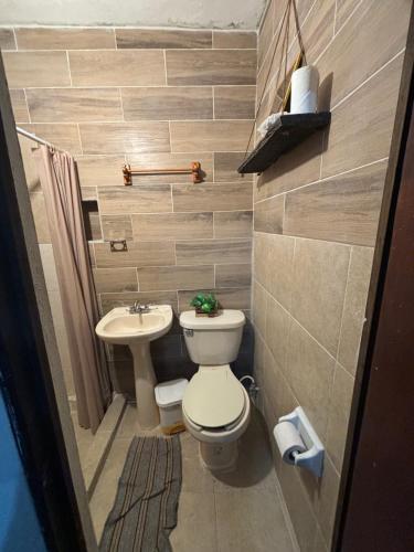 Et badeværelse på Casa Guacamaya