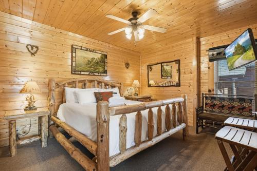 En eller flere senge i et værelse på Mystic Sunrise