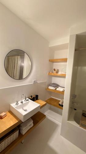 Phòng tắm tại Gran casa para 8 personas Quequen Beach