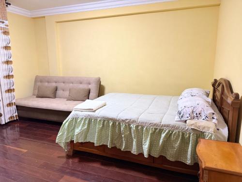 Ένα ή περισσότερα κρεβάτια σε δωμάτιο στο Departamento en Ciudad Satélite, cerca del Aeropuerto