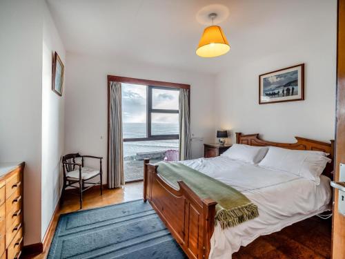 Ένα ή περισσότερα κρεβάτια σε δωμάτιο στο 3 Bed in Inch oc-i304