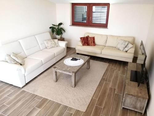 Apartment Apartment mit drei Schlafzimmern und Meerblick by Interhome