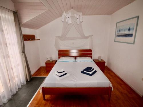 Apartment Wohnung in Bol by Interhome