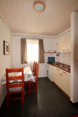 Apartment Wohnung in Bol by Interhome