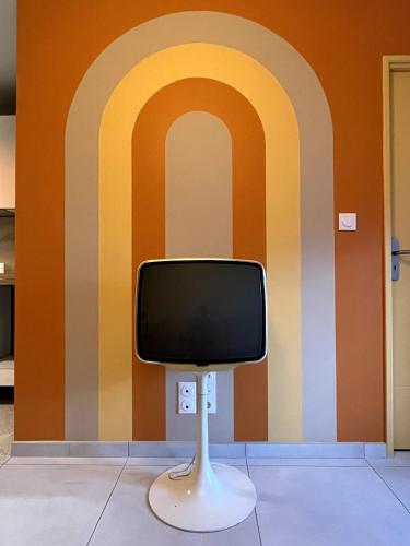 TV in/ali zabaviščno središče v nastanitvi Studio Hyper Centre - Vonnas