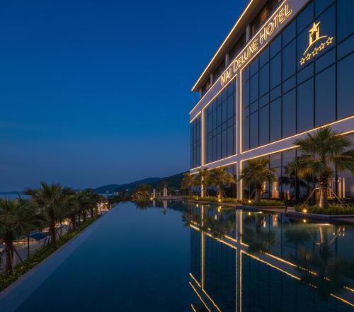 Mai Deluxe Hotel