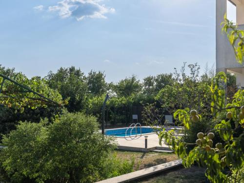 Apartment attraktive Wohnung mit privatem Pool by Interhome