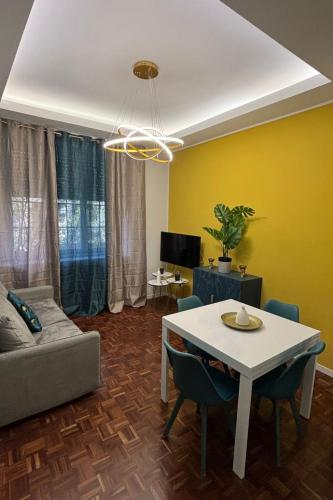 Apartment Elegante Wohnung by Interhome