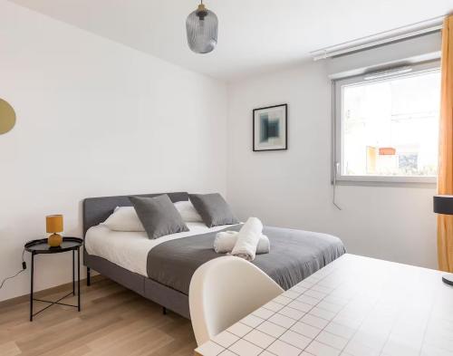 NOUVEAU ! Appartement 2 chambres, parking, proche tramway et métro, terrasse