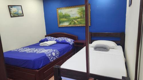 BlueRock Hostal