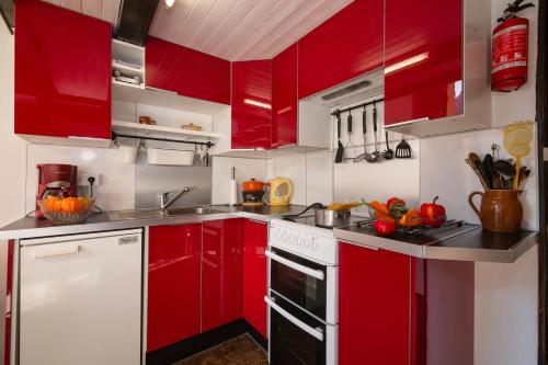 Grand Roc B9 from Slopes 260m, Mountain View & Parking - Happy Rentals
