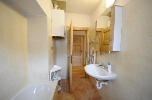 Phòng tắm tại Antico Casale il Dopolavoro