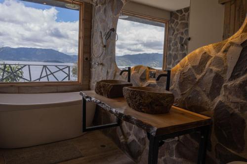 En generel udsigt til bjerge eller udsigt til bjerge taget fra hotellet