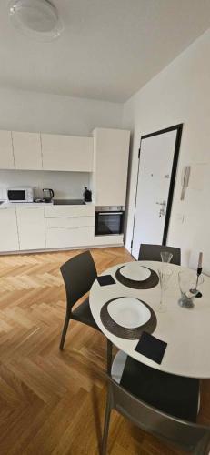 Comfort Place Buzzi Sempione Mico City Life