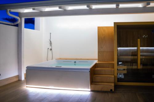 Skyline Boutique Hotel photo 159