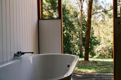 Et badeværelse på Coffee Grounds - Bus Stop 2