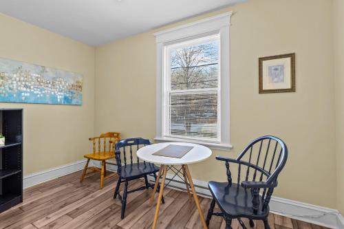 Billede fra billedgalleriet på Pet-Friendly 2BR Wi-Fi Parking i St. John's