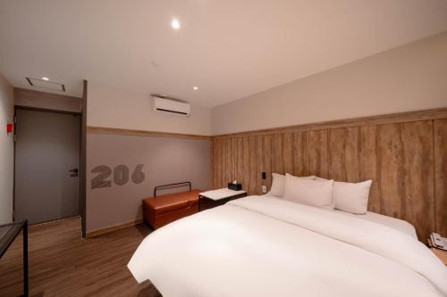 Postel nebo postele na pokoji v ubytování Dort B