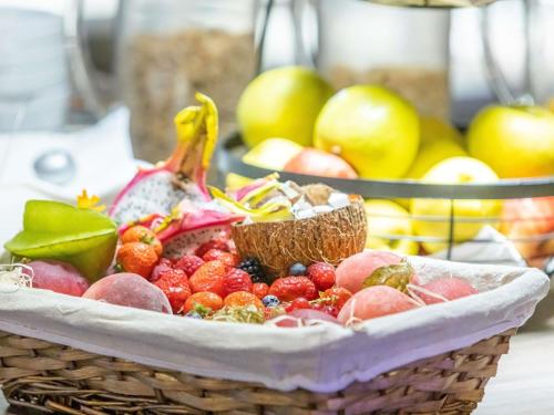 Jídlo v hotelu nebo okolí