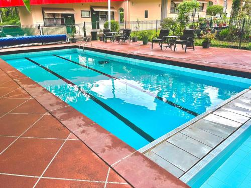 Bazén v ubytování Major Innes Motel nebo v jeho okolí