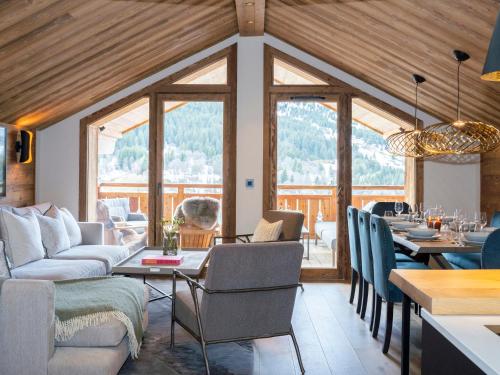 Duplex 4 chambres à Méribel, près du centre et des pistes, avec services de conciergerie - FR-1-613-47