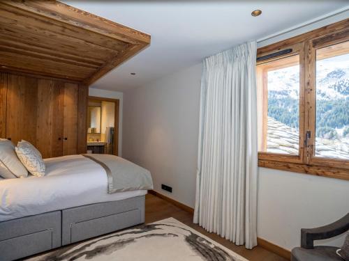 Duplex 4 chambres à Méribel, près du centre et des pistes, avec services de conciergerie - FR-1-613-47