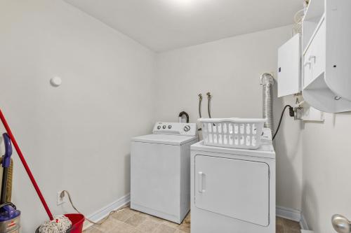 Fotografie z fotogalerie ubytování Cozy 2BR Loft Fast WiFi Parking v destinaci Torbay