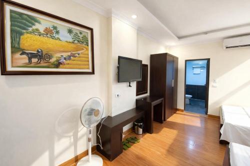 Et tv og/eller underholdning på Hà Tiên Motel