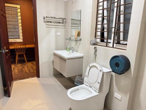 Et badeværelse på NGÁO Home - Giảng Võ