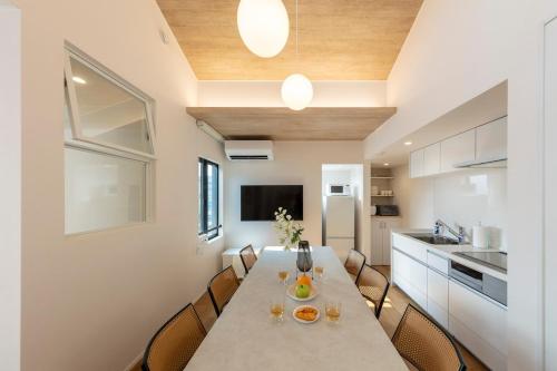 HoursHouse Elara Hotel