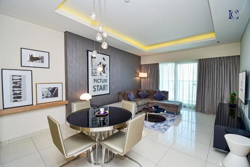Luxury Escapes Premium 1BR - Paramount Tower Business Bay