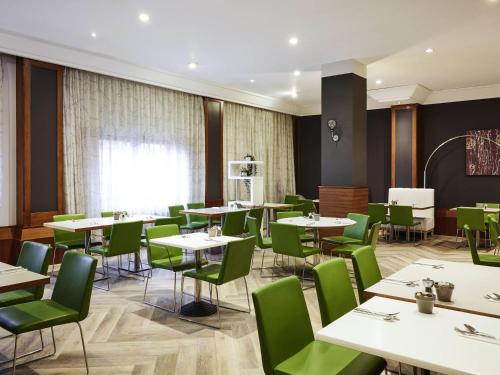 Posezení v ubytování Novotel Bristol Centre