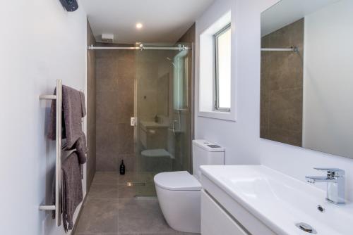 O baie la The Claim Accommodation