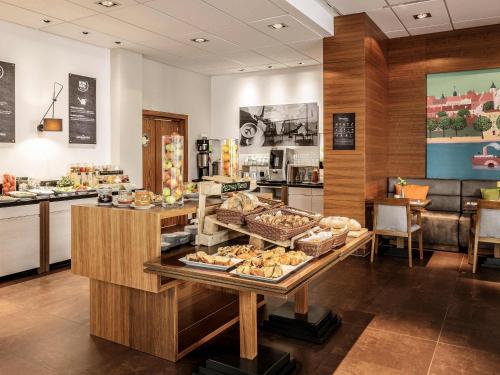 Φαγητό σε αυτό το ξενοδοχείο ή κάπου εκεί κοντά